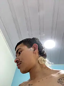 sorry-mom69 online show from May 3, 5:41 pm