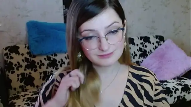 Arielsssplash online show from October 2, 6:53 am