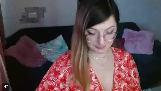 Arielsssplash online show from December 4, 8:01 am