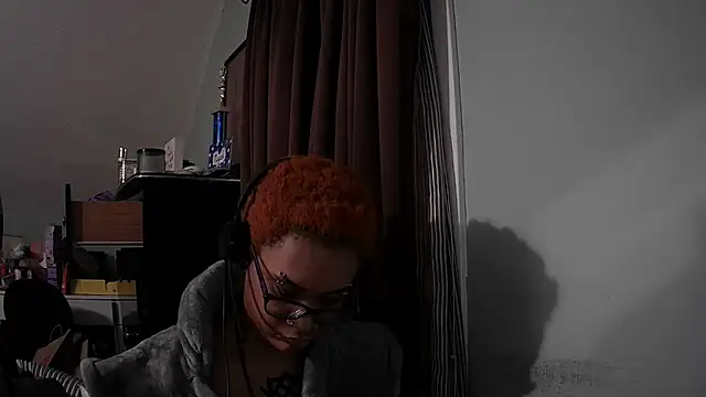 Snapshot of nickytheehawtie chatting on April 30, 12:50 am nickytheehawtie online show from April 30, 12:50 am