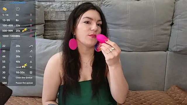 Vika loves you online show from May 7, 2:06 am