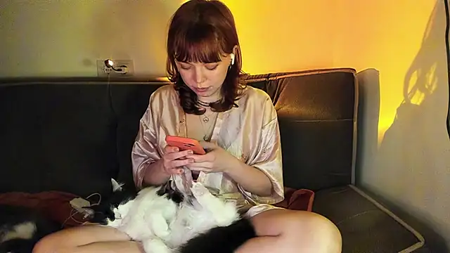 ClancyMorissey online show from December 19, 12:45 am