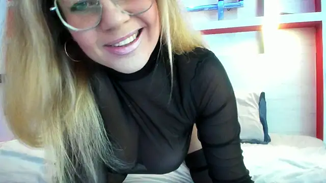 Snapshot of TeacherValery chatting on February 24, 12:47 pm TeacherValery online show from February 24, 12:47 pm