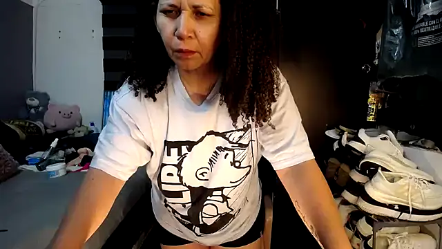 maturehoxx online show from November 29, 2:25 am