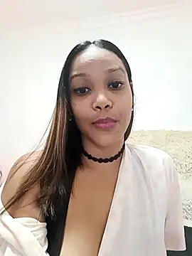  MoniqueLovay  online show from March 2, 6:19 pm