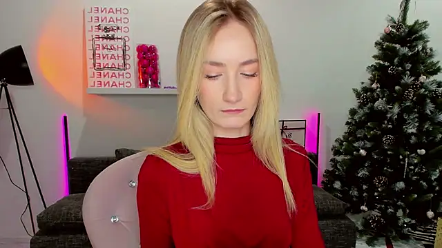 Snapshot of bella__rose chatting on December 25, 6:09 am bella rose online show from December 25, 6:09 am