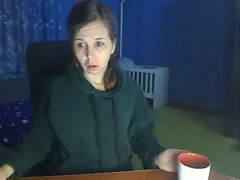 loveis007 online show from December 19, 3:24 am