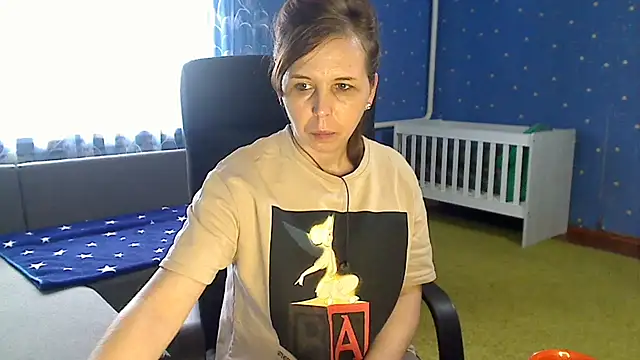 loveis007 online show from February 11, 7:24 am