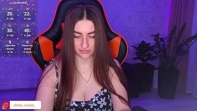 Snapshot of Elishka_ chatting on October 17, 7:49 pm Elishka  online show from October 17, 7:49 pm