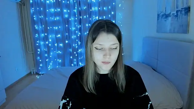 Snapshot of SoniNesti chatting on December 19, 12:56 pm SoniNesti online show from December 19, 12:56 pm