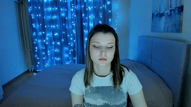 Snapshot of SoniNesti chatting on December 20, 3:00 pm SoniNesti online show from December 20, 3:00 pm