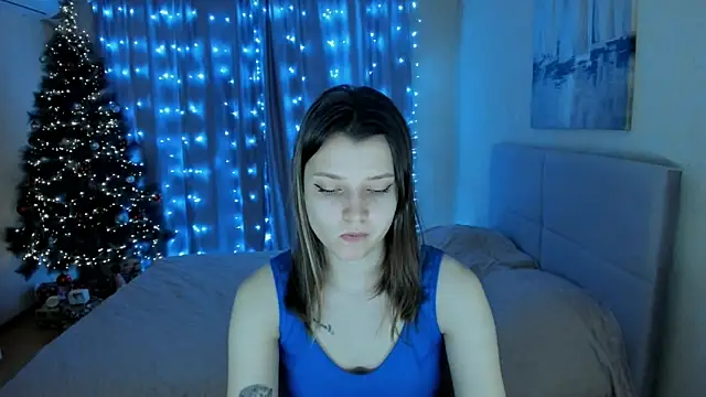 Snapshot of SoniNesti chatting on December 28, 1:17 pm SoniNesti online show from December 28, 1:17 pm