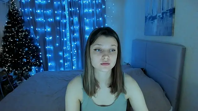 Snapshot of SoniNesti chatting on January 10, 11:43 am SoniNesti online show from January 10, 11:43 am