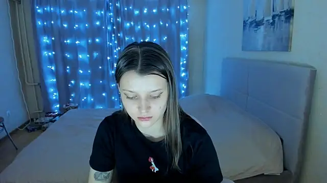 Snapshot of SoniNesti chatting on February 6, 3:09 pm SoniNesti online show from February 6, 3:09 pm