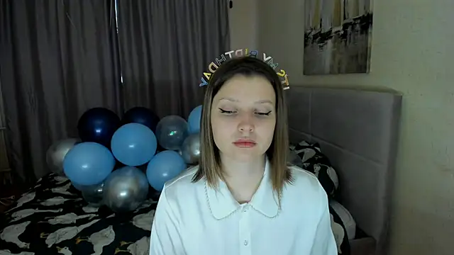 Snapshot of SoniNesti chatting on September 25, 3:05 pm SoniNesti online show from September 25, 3:05 pm