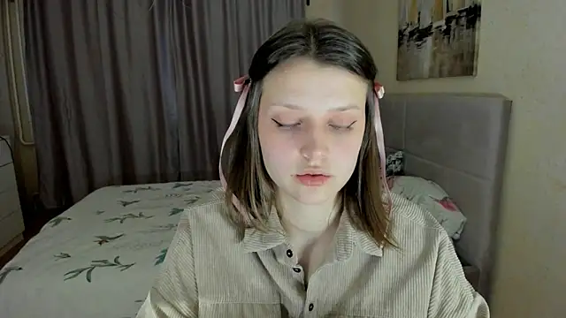 Snapshot of SoniNesti chatting on October 8, 2:47 pm SoniNesti online show from October 8, 2:47 pm