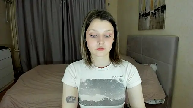 Snapshot of SoniNesti chatting on October 15, 2:50 pm SoniNesti online show from October 15, 2:50 pm