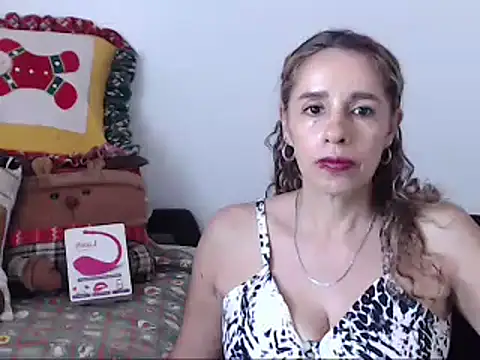 perlahotboobs online show from December 11, 9:12 pm