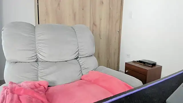 xspecialoomx online show from May 10, 8:36 pm