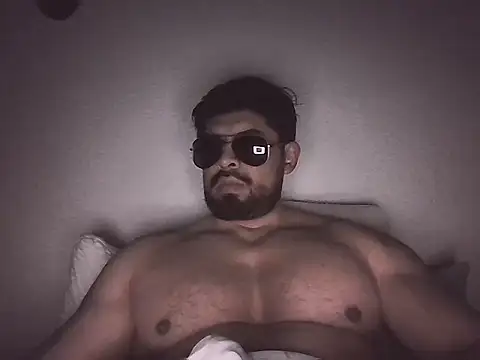 marcus002001 online show from July 1, 6:59 am