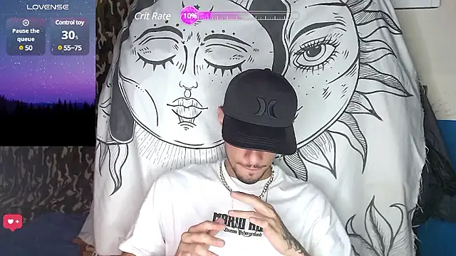 Snapshot of Apolo_S chatting on December 7, 5:37 am Apolo S online show from December 7, 5:37 am