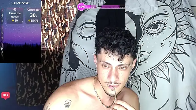 Snapshot of Apolo_S chatting on December 7, 1:29 pm Apolo S online show from December 7, 1:29 pm