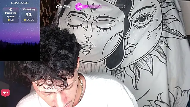 Snapshot of Apolo_S chatting on December 9, 9:28 am Apolo S online show from December 9, 9:28 am