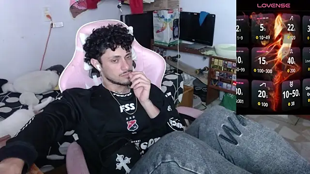 Snapshot of Apolo_S chatting on March 20, 3:11 am Apolo S online show from March 20, 3:11 am