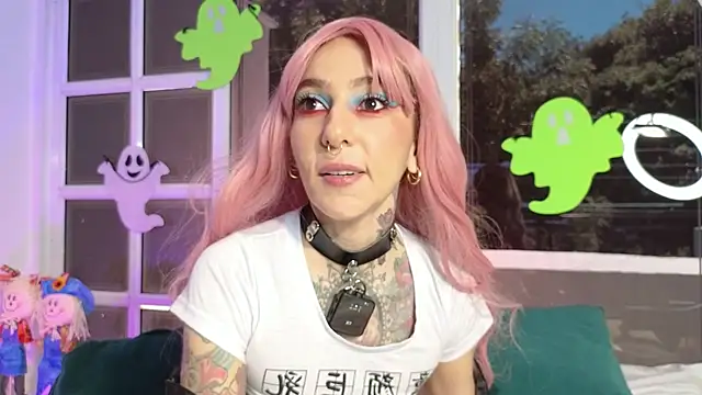 Evangelyne 1 online show from October 26, 4:13 pm