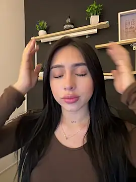 isabella jade online show from February 12, 9:21 pm