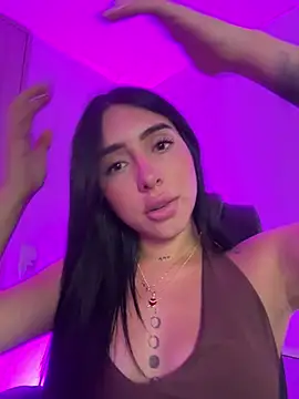 isabella jade online show from March 11, 8:15 pm