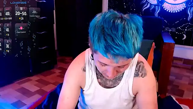 Marieblueeyes online show from January 30, 11:55 pm