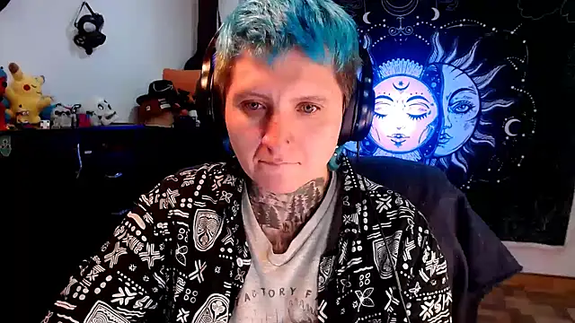 Marieblueeyes online show from February 5, 2:19 am