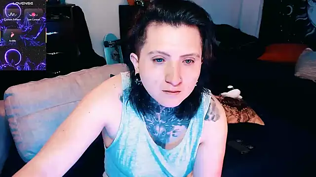 Marieblueeyes online show from September 27, 10:15 pm