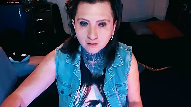 Marieblueeyes online show from October 1, 9:54 pm