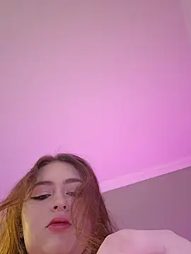 Snapshot of Yammy_Yumi chatting on April 4, 1:30 pm Yammy Yumi online show from April 4, 1:30 pm