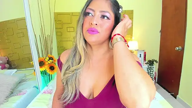 Julia Haye online show from January 19, 4:54 am