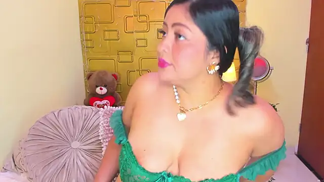 Julia Haye online show from February 28, 4:02 am