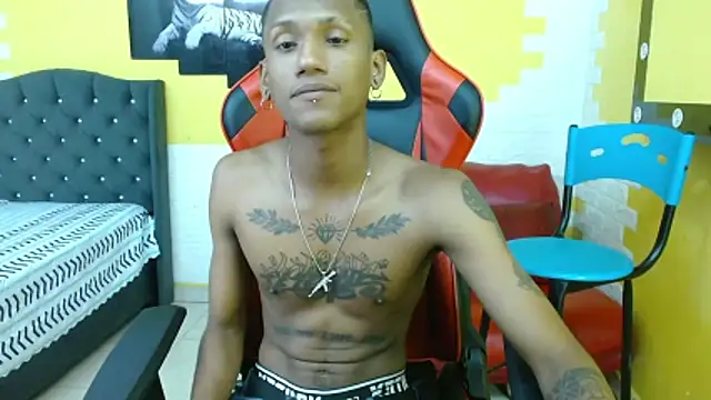 Snapshot of ManSant chatting on October 31, 3:13 pm ManSant online show from October 31, 3:13 pm