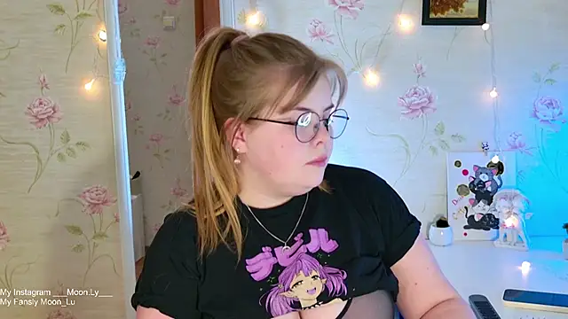 sinnamon  online show from November 8, 4:40 pm