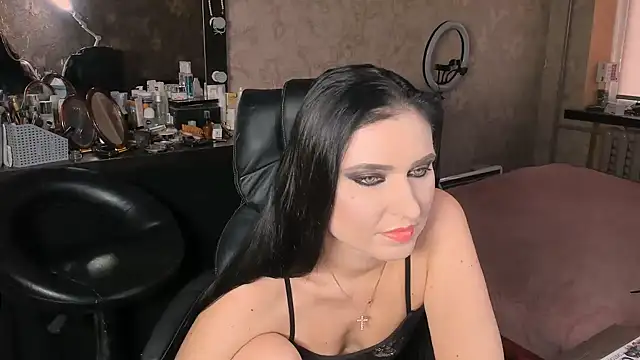 Miss Poison online show from November 5, 8:58 am