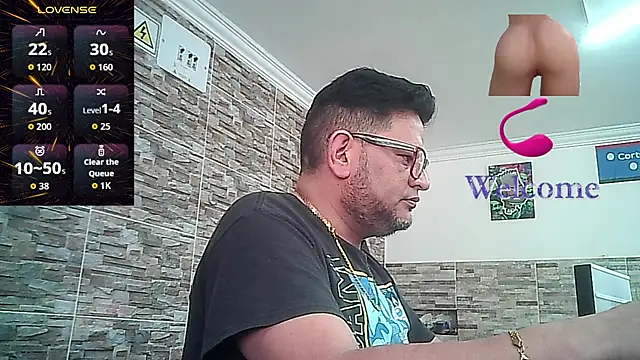 SexDiffrent online show from October 16, 5:25 pm