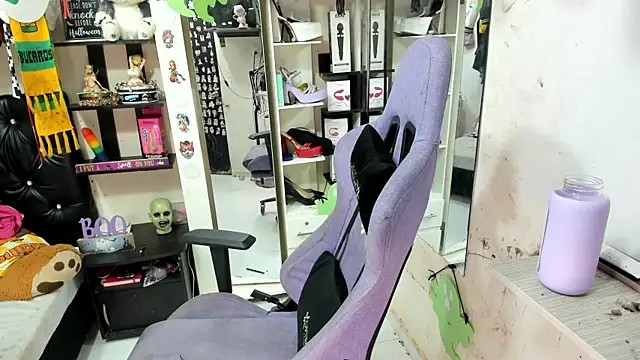 Snapshot of allsson_queen chatting on October 30, 3:19 am allsson queen online show from October 30, 3:19 am