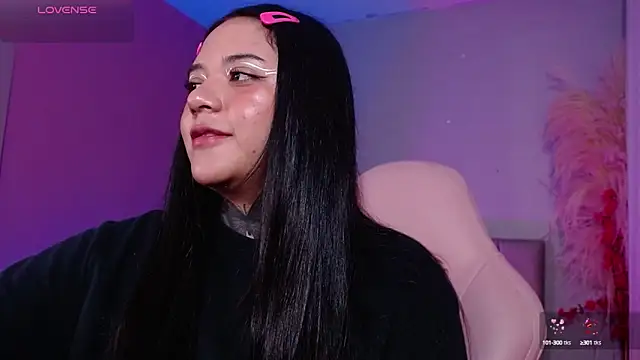 Snapshot of kim_blake chatting on February 7, 12:17 pm kim blake online show from February 7, 12:17 pm
