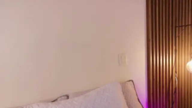 kim blake online show from April 13, 12:21 pm