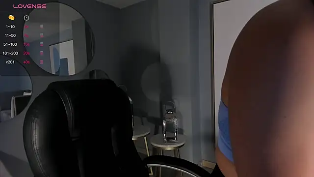 DannaGibbs online show from December 17, 2:44 am