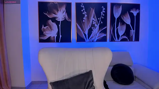 DannaGibbs online show from September 12, 2:22 am