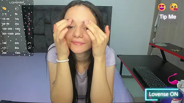 Snapshot of lucia_s1 chatting on October 3, 2:14 pm lucia s1 online show from October 3, 2:14 pm