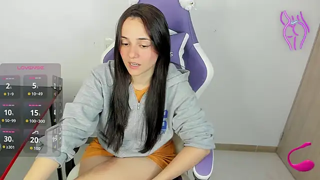 lucia s1 online show from February 12, 11:38 am