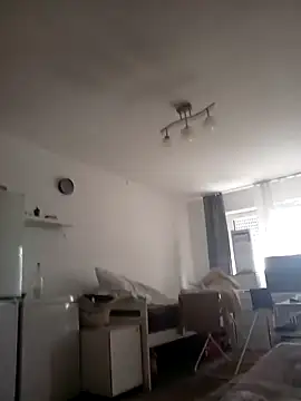 Snapshot of Nowy111 chatting on April 1, 6:25 am Nowy111 online show from April 1, 6:25 am